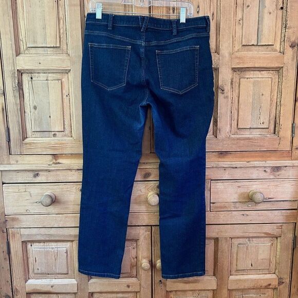 Women's Duluth Trading Company Size 12 x 29 Jeans -‎ Dark Wash Blue Straight Leg - Picture 4 of 6
